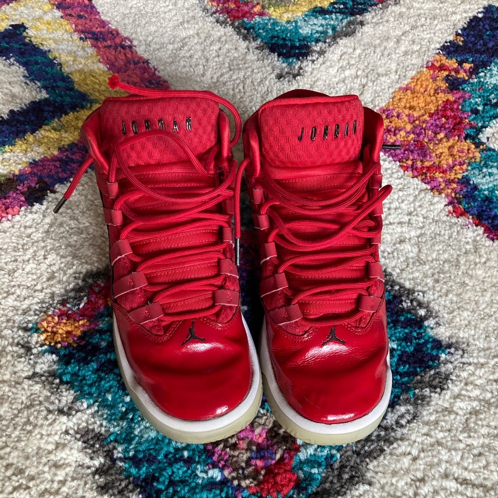 Jordan max aura 2
